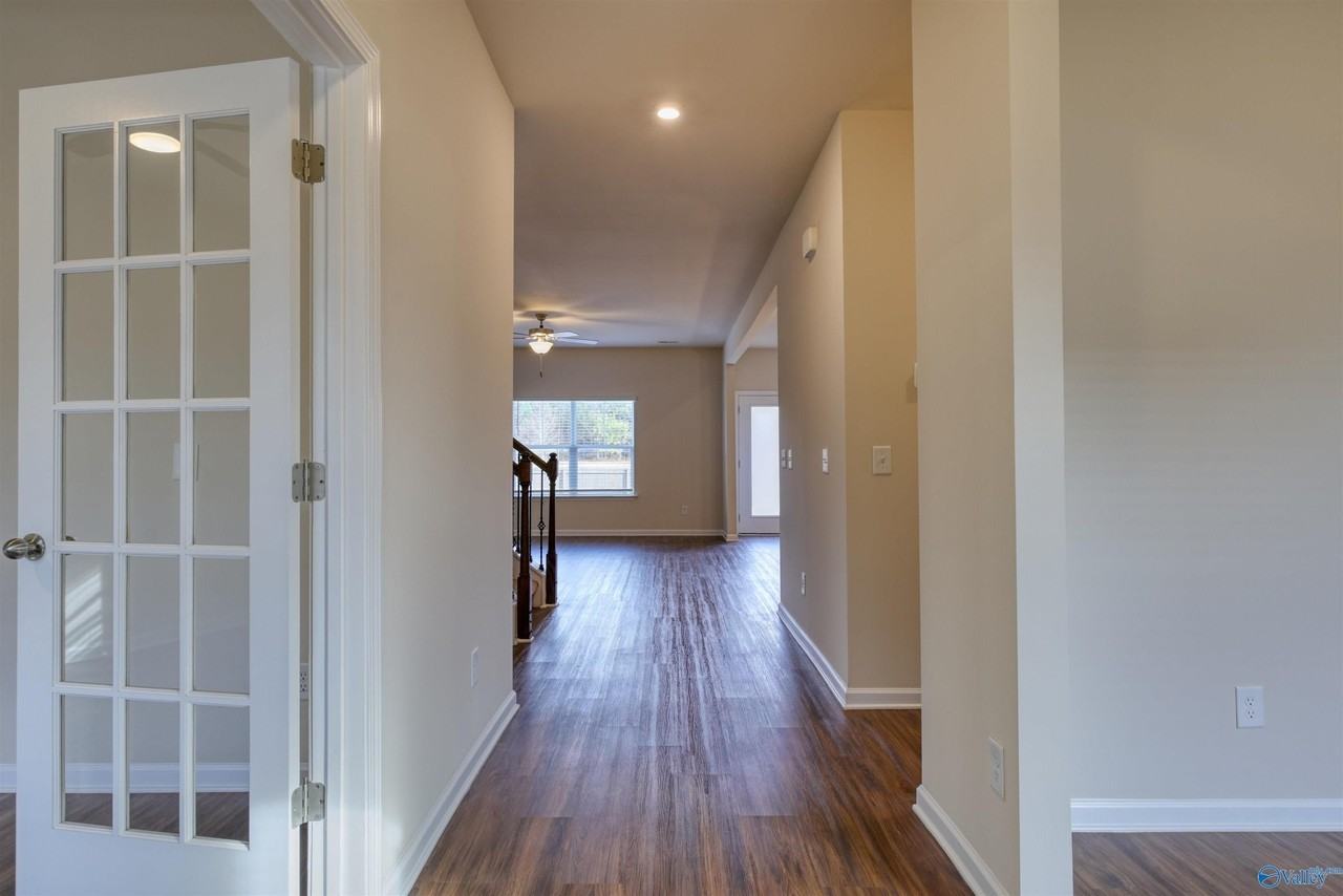 13918 Hickory Brook Rd - Photo 4 of 23