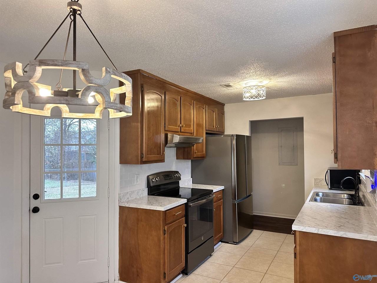 13908 Creely Drive Southwest - Photo 6 of 35