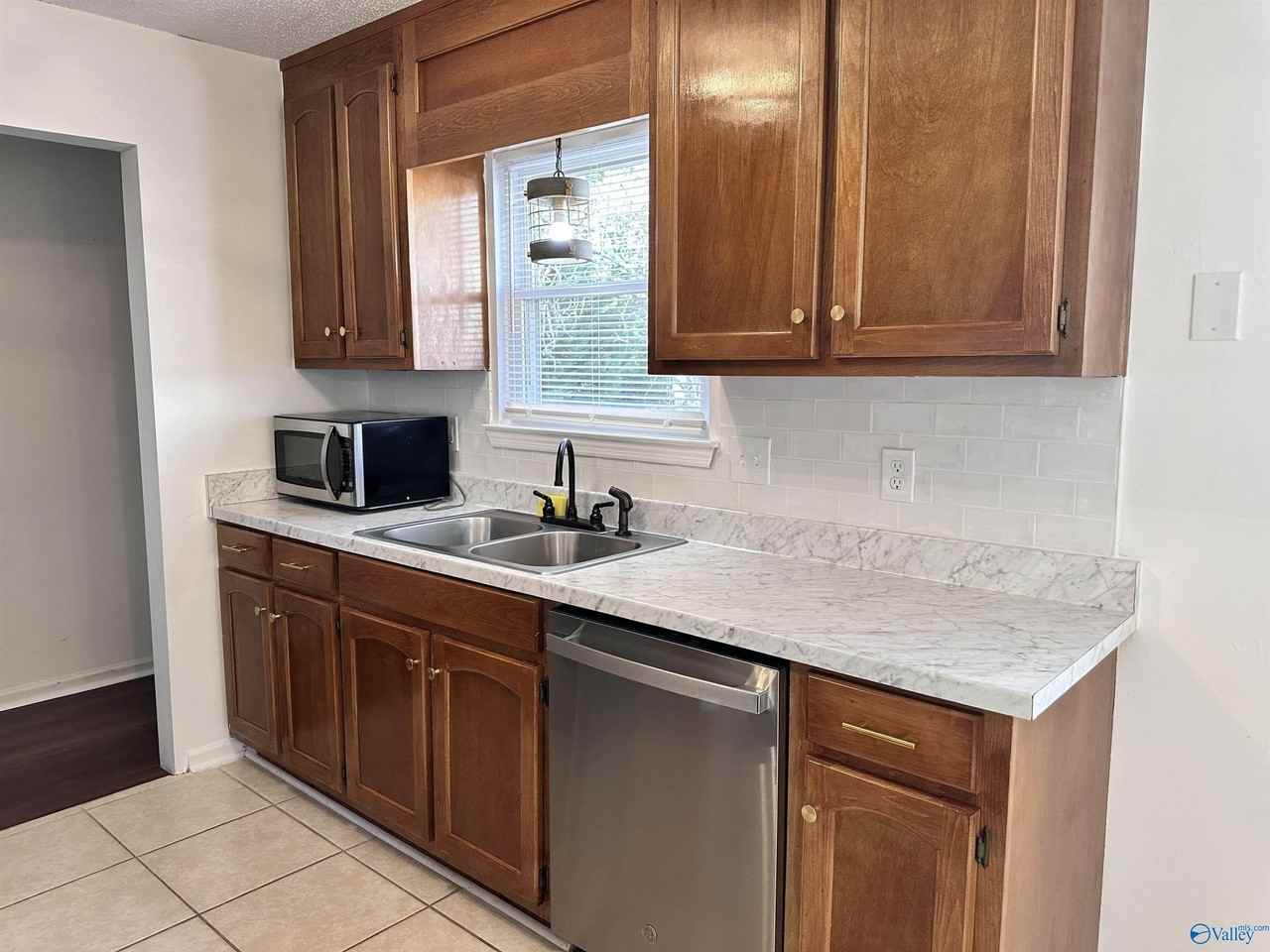 13908 Creely Drive Southwest - Photo 7 of 35