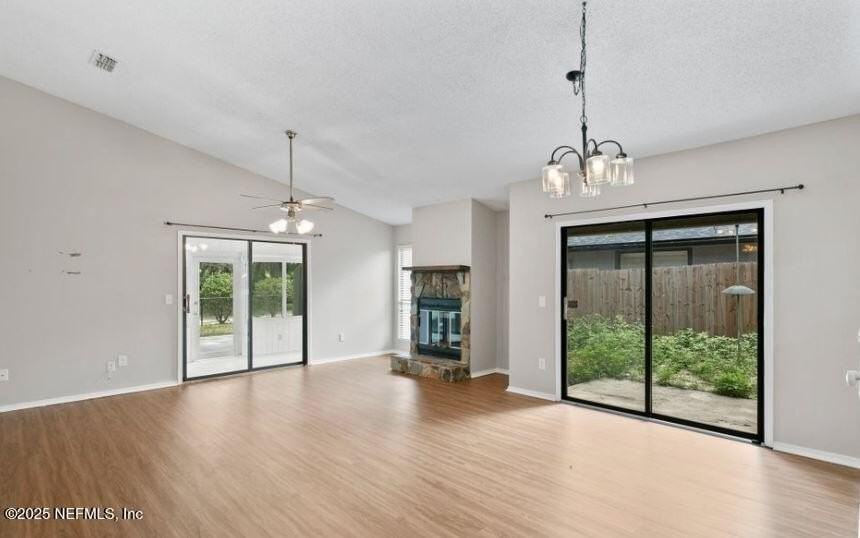 10259 Classic Oak Road North - Photo 2 of 26