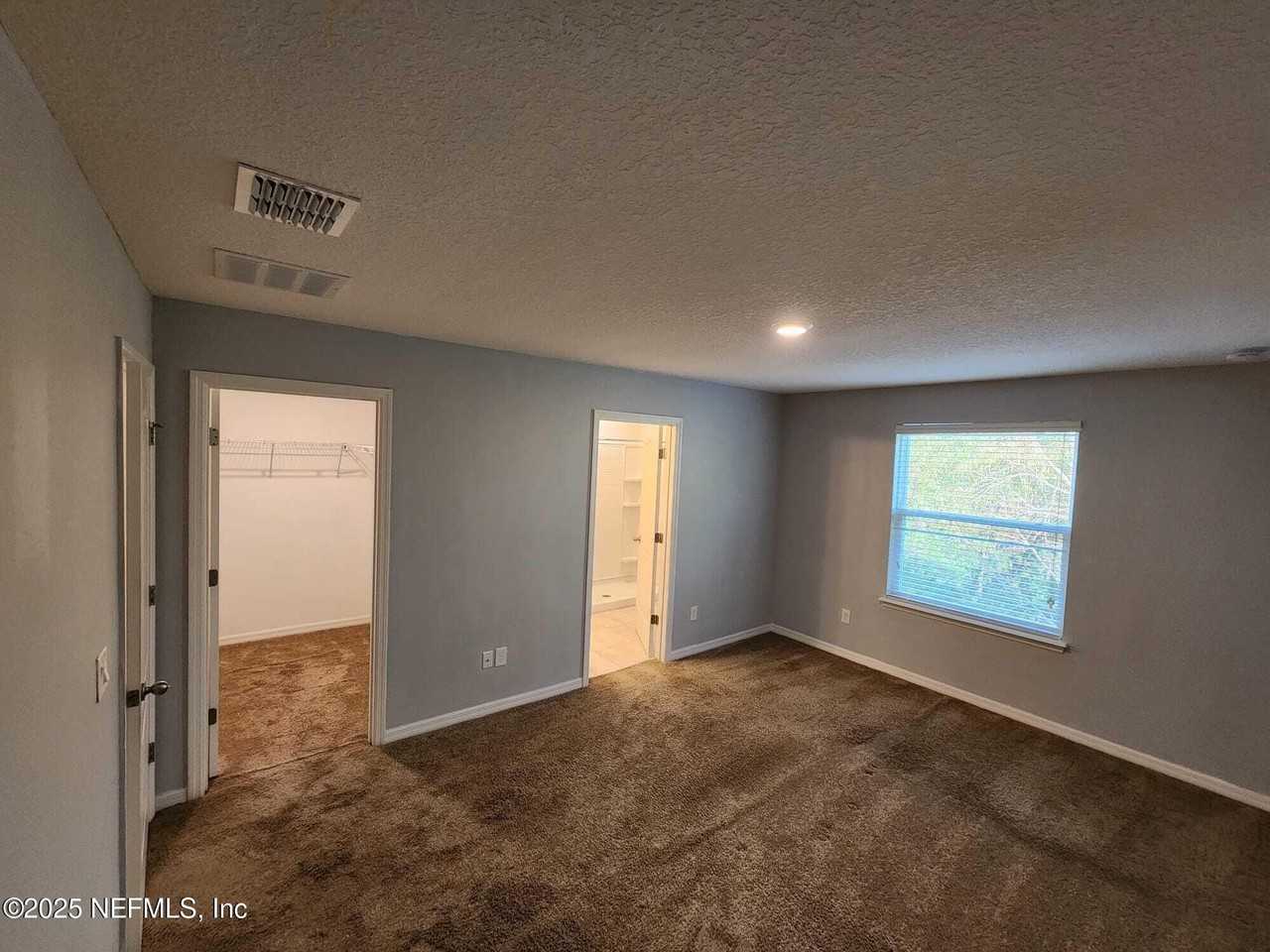 10531 Maidstone Cove Dr - Photo 5 of 10