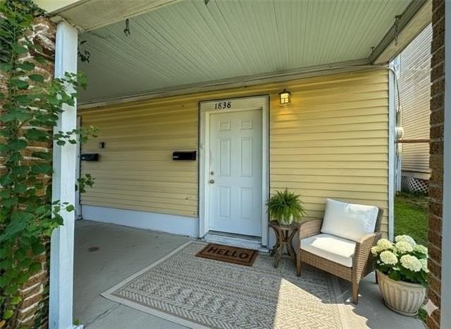 1838 Moss St - Photo 2 of 17