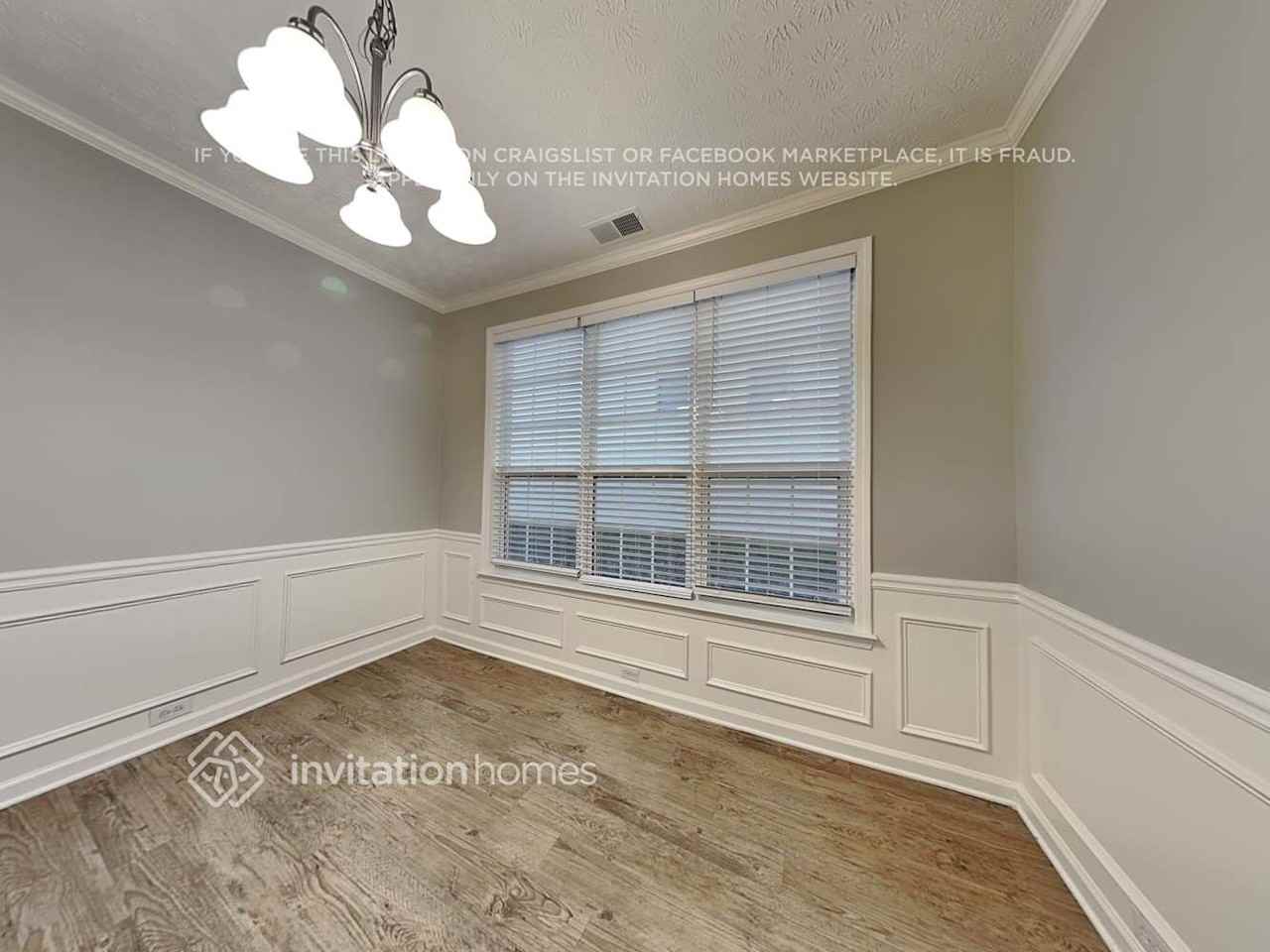 3110 Kirkwood Dr Nw - Photo 4 of 20