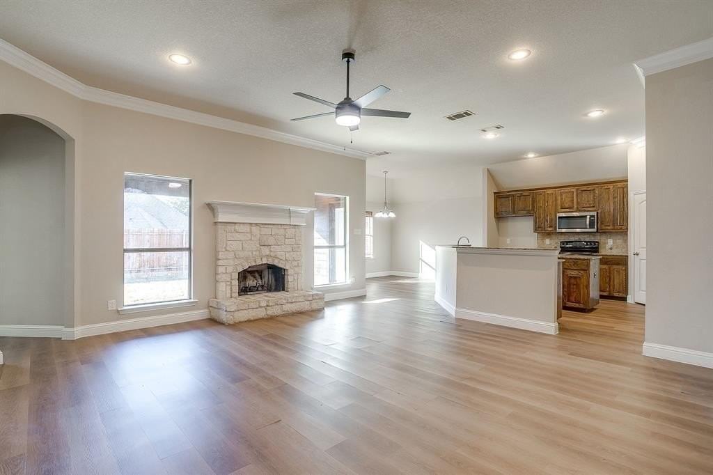 121 Muirfield Dr - Photo 5 of 20