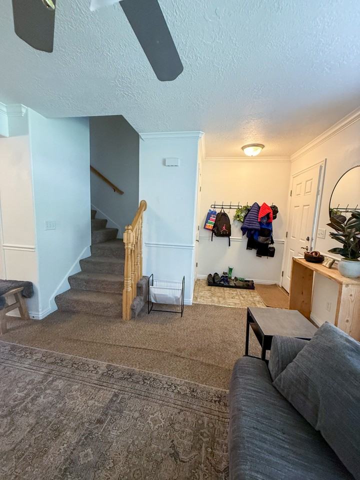 884 Capital Lane #1 - Photo 4 of 17