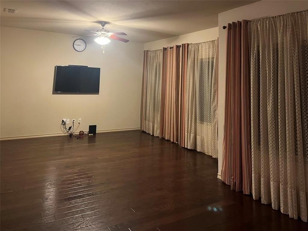 1933 Velarde Road - Photo 2 of 13