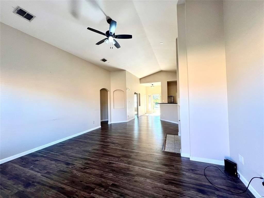 1304 Columbus Lane - Photo 3 of 23