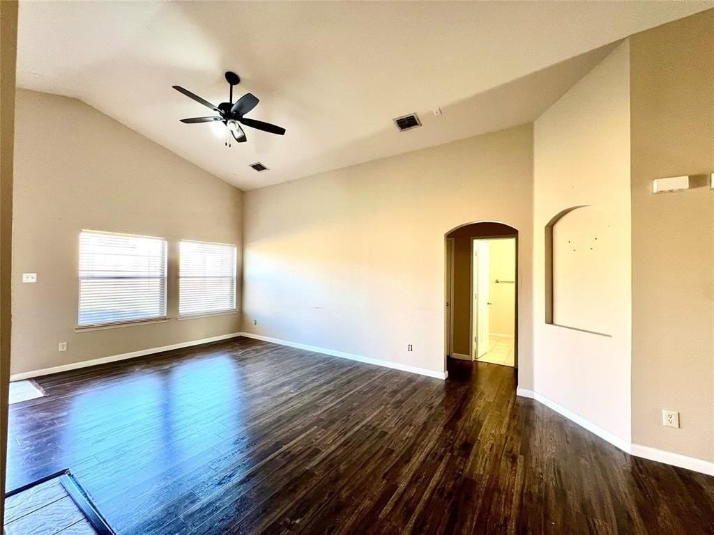 1304 Columbus Lane - Photo 5 of 23