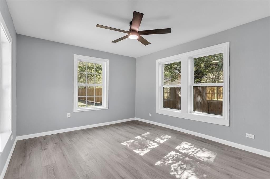 904 North Virginia Street - Photo 3 of 21