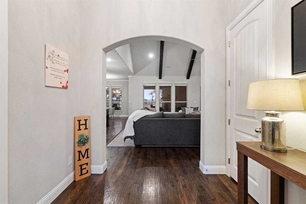 251 Hlavek Road - Photo 7 of 33