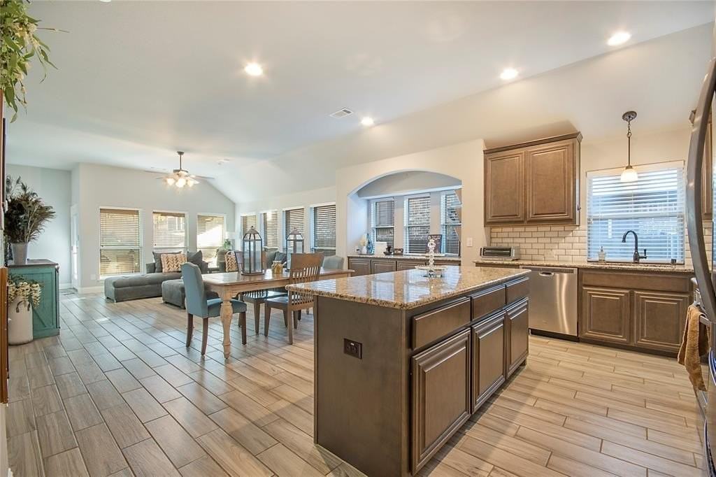 5116 Prospect St - Photo 4 of 23