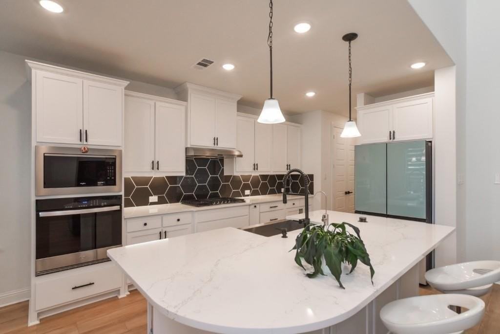 4290 Mill Pond Drive - Photo 5 of 30