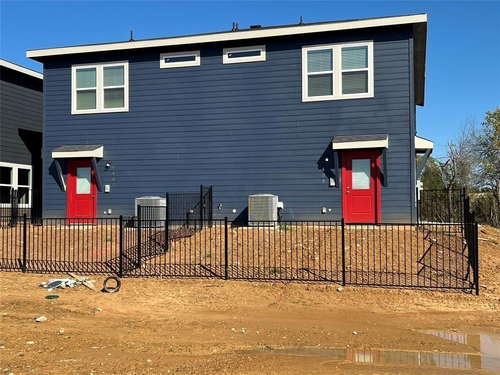 3501 E Renfro St #407