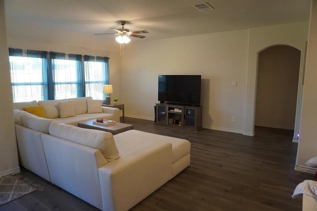 9721 Elk Falls Lane - Photo 4 of 32