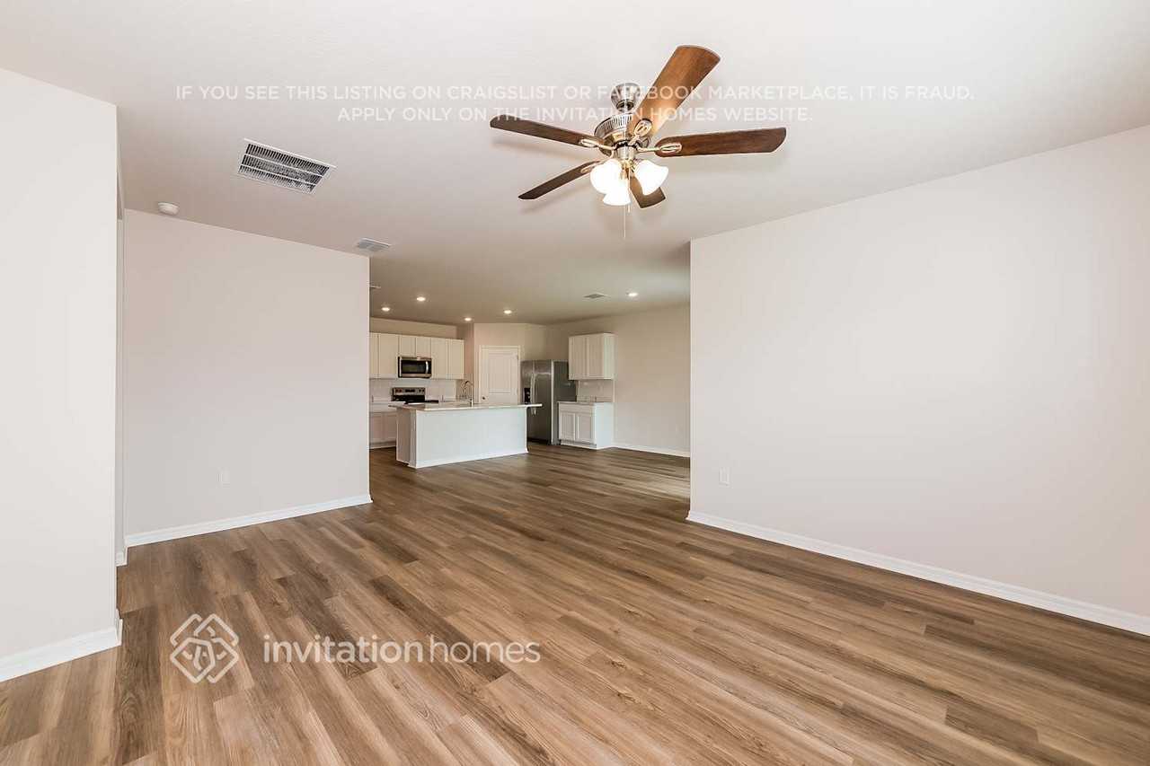 7997 Majestic Palms Ct - Photo 6 of 21