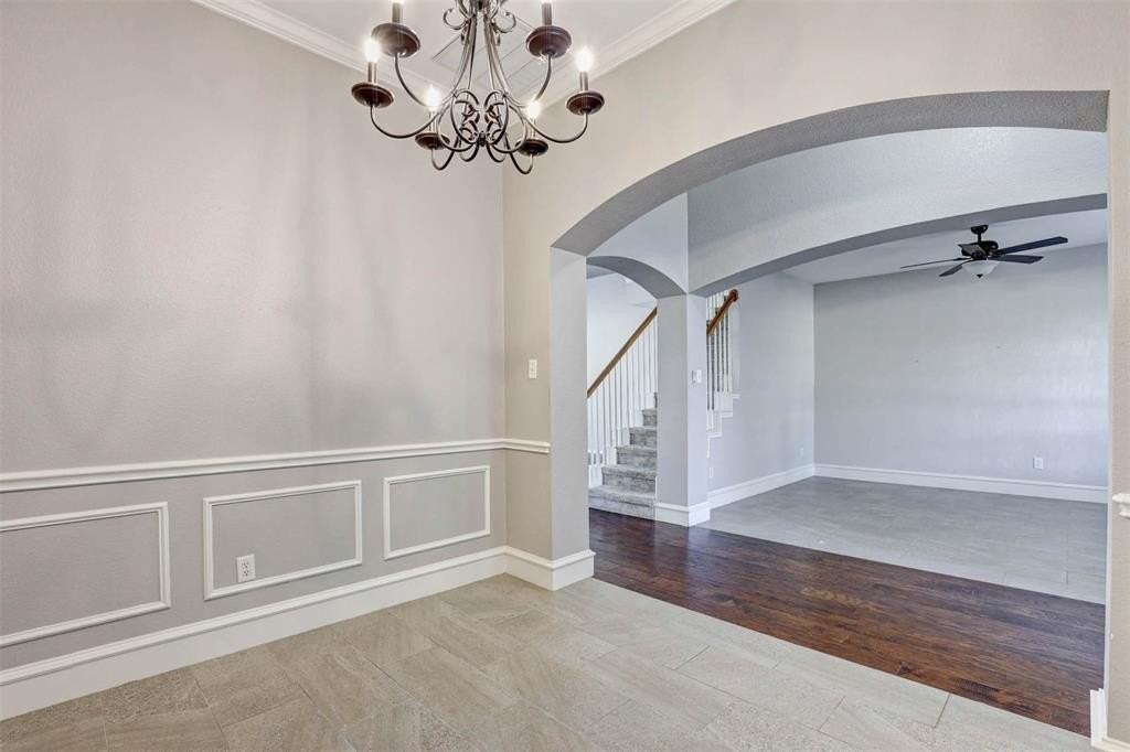 820 Flagstone Dr - Photo 5 of 24