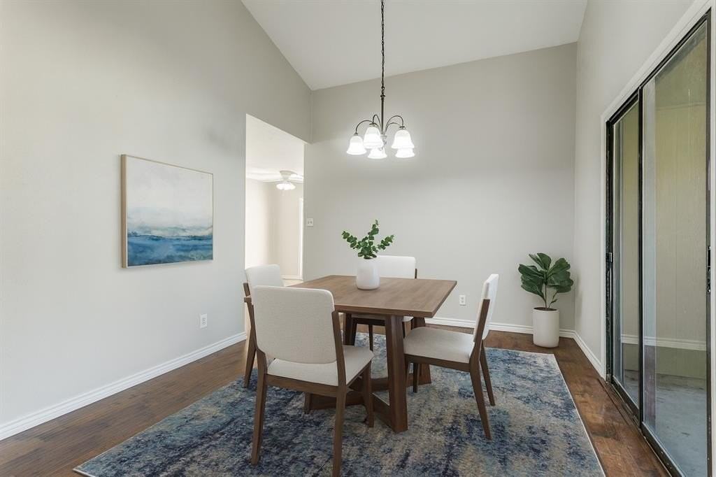 3929 Commonwealth Drive - Photo 4 of 26