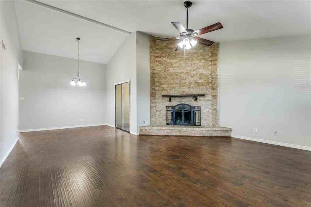 3929 Commonwealth Drive - Photo 6 of 26