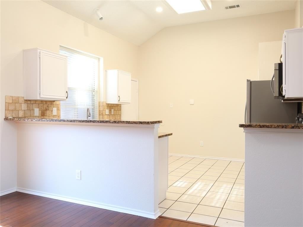 9805 Carmel Valley Drive - Photo 7 of 15