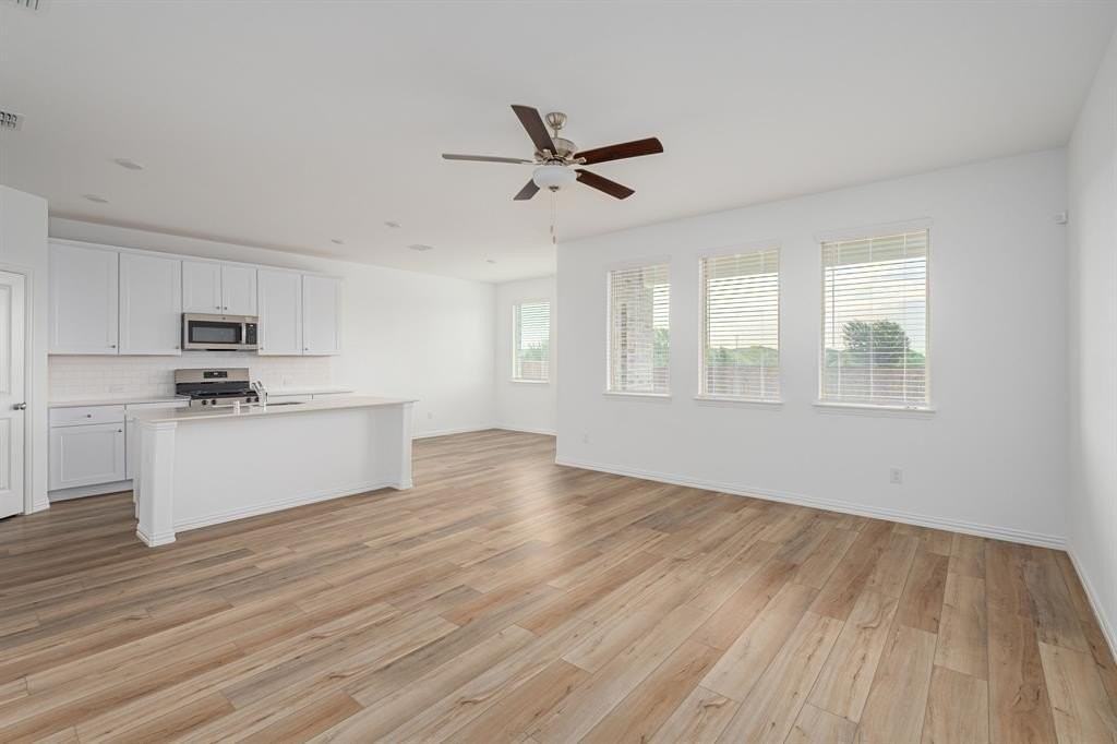 4025 Kaufman Court - Photo 4 of 16