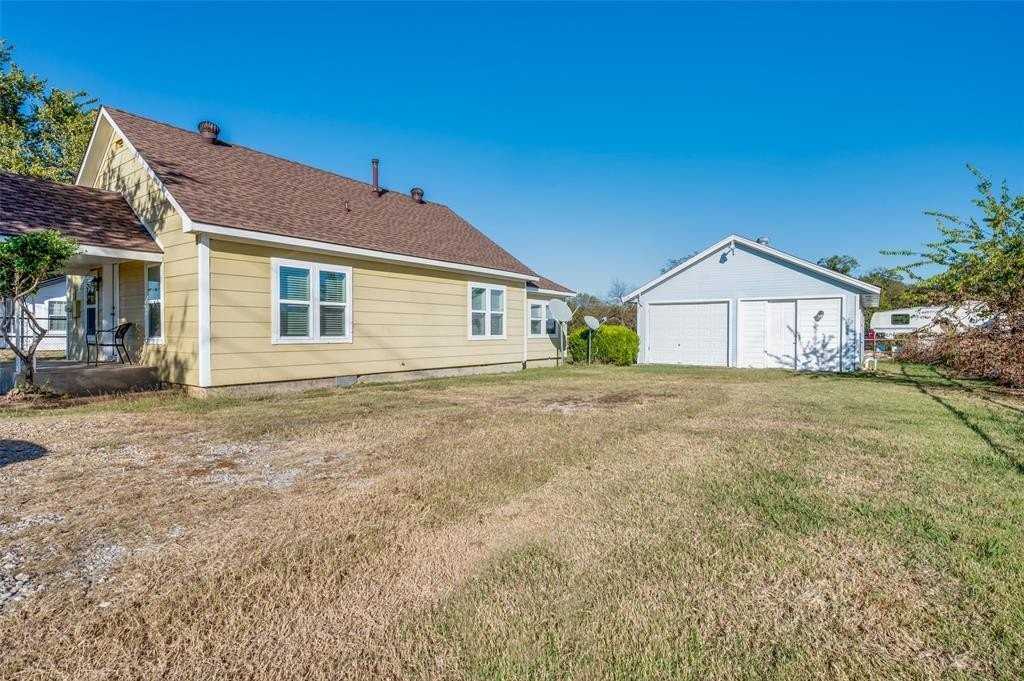 7072 Farm-to-Market Road 2153 - Photo 4 of 37