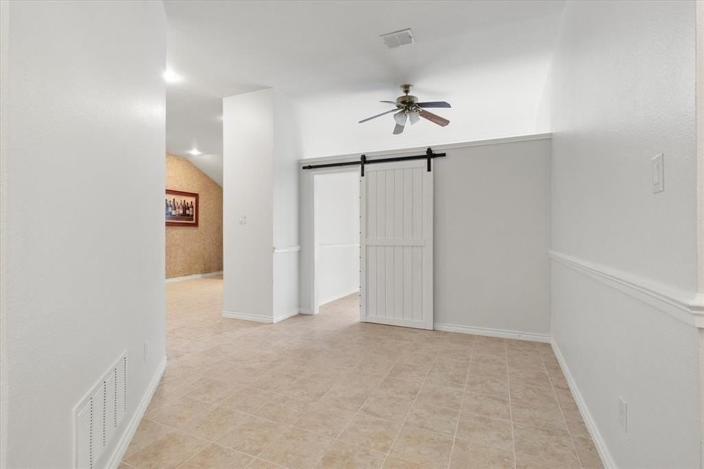 206 Charleston Drive - Photo 6 of 38