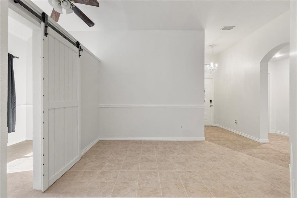 206 Charleston Drive - Photo 7 of 38