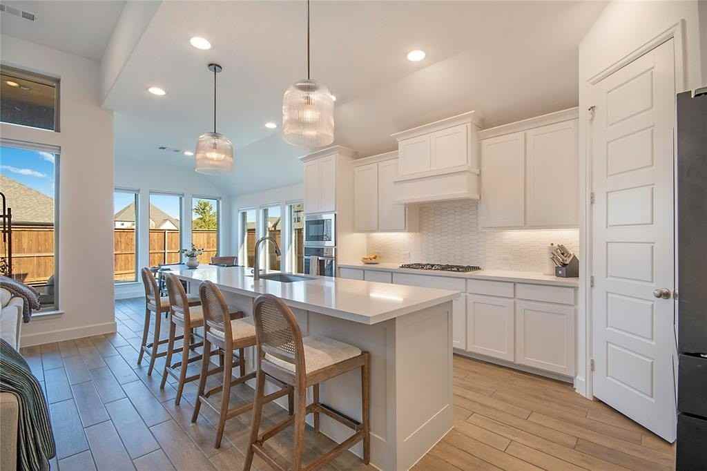 2554 Runhappy Ct - Photo 6 of 23