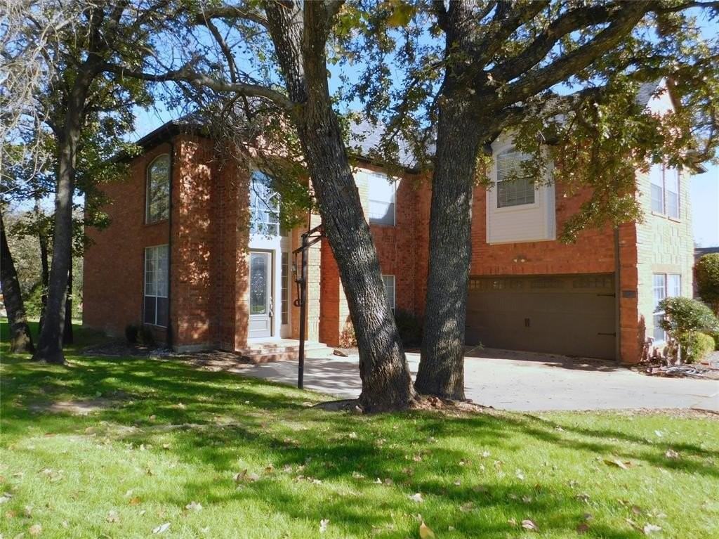 2765 Fernwood Drive - Photo 3 of 40