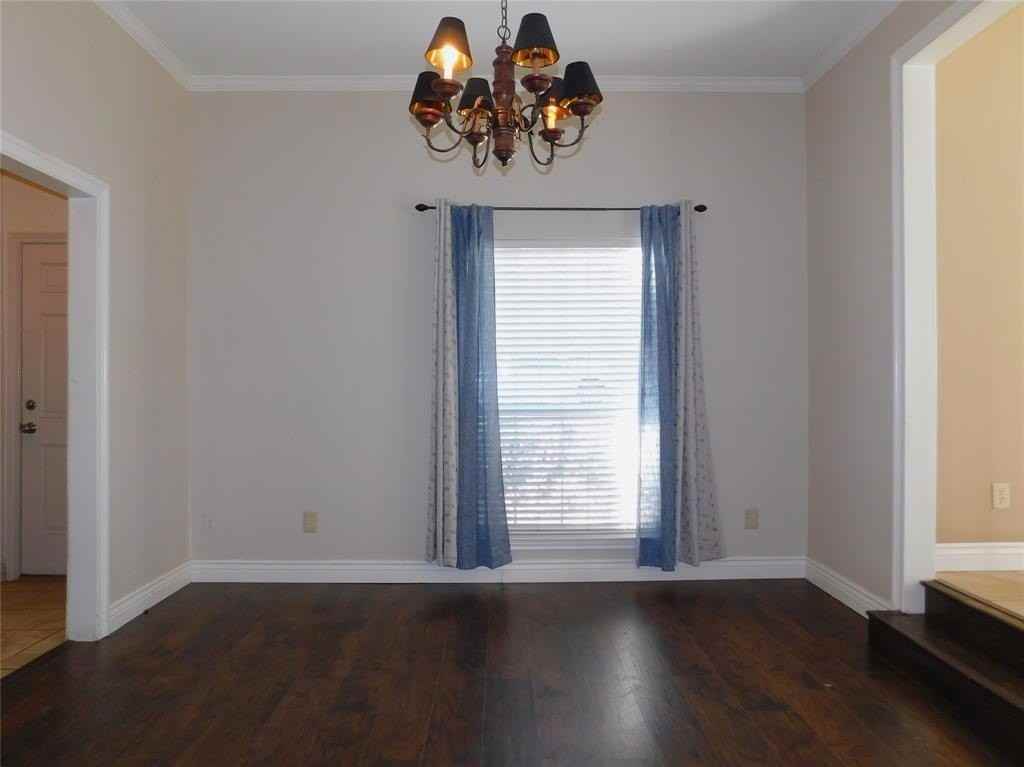 2765 Fernwood Drive - Photo 6 of 40