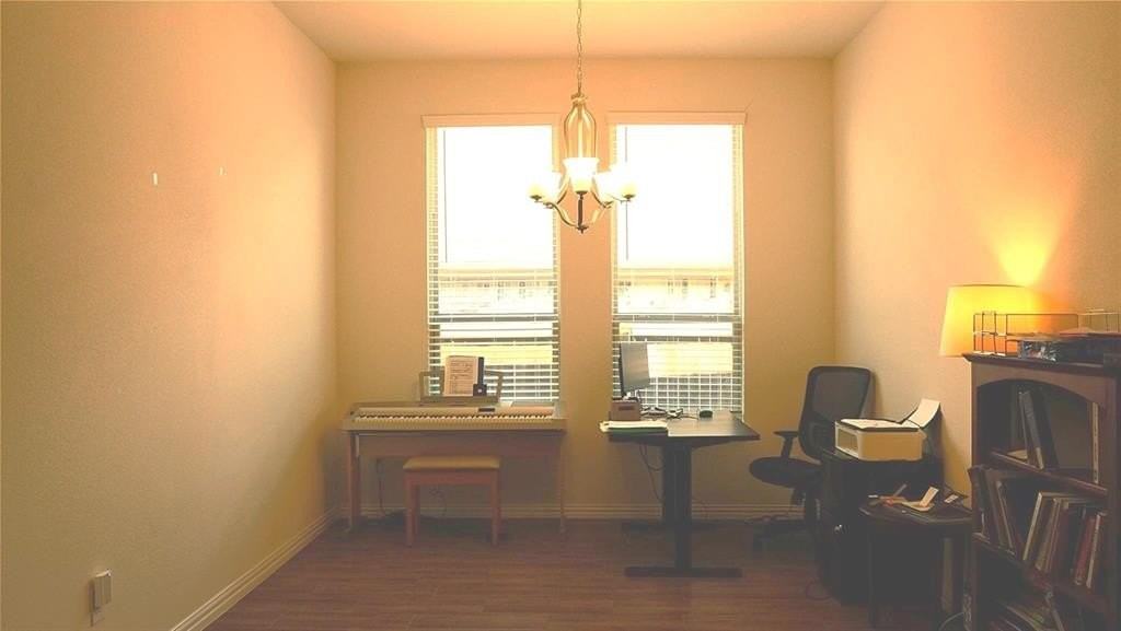 1907 Edgecreek Path - Photo 4 of 10