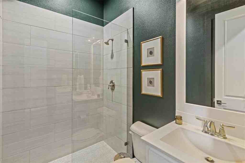 3034 Encino Drive - Photo 4 of 18