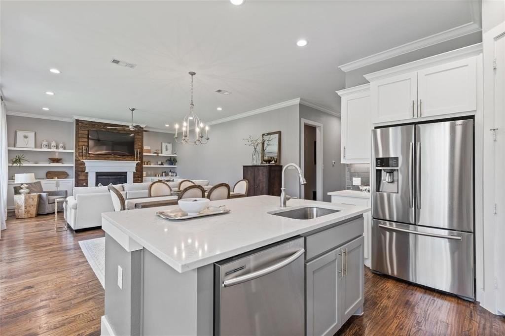 3034 Encino Drive - Photo 6 of 18