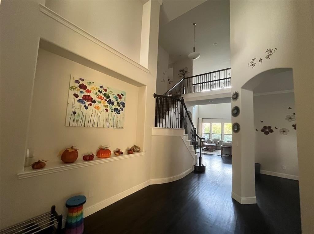 2405 Big Leaf Court - Photo 6 of 17