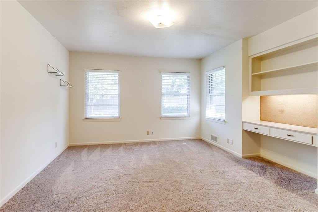 10338 Sherbrook Ln - Photo 6 of 11