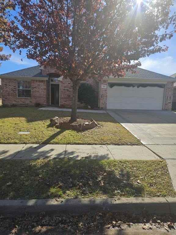 900 Crockett Drive - Photo 2 of 29