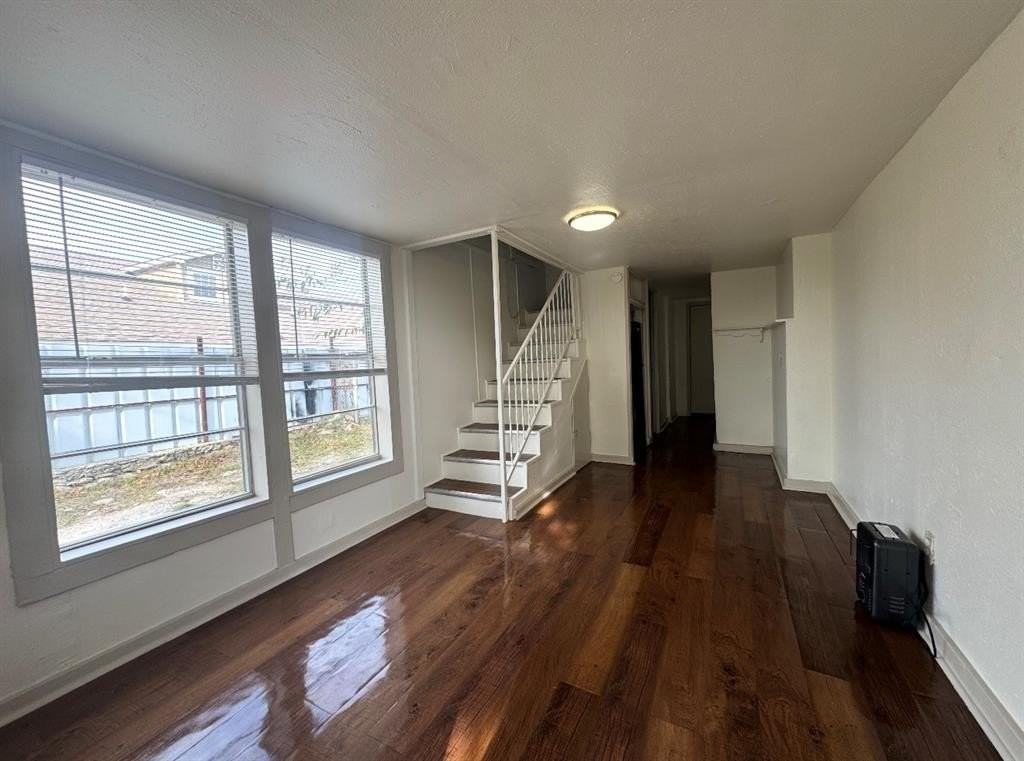 2214 Northwest 23rd Street - Photo 3 of 8