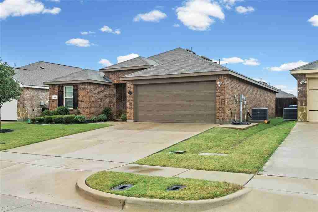 103 Gallant Fox Lane - Photo 2 of 21