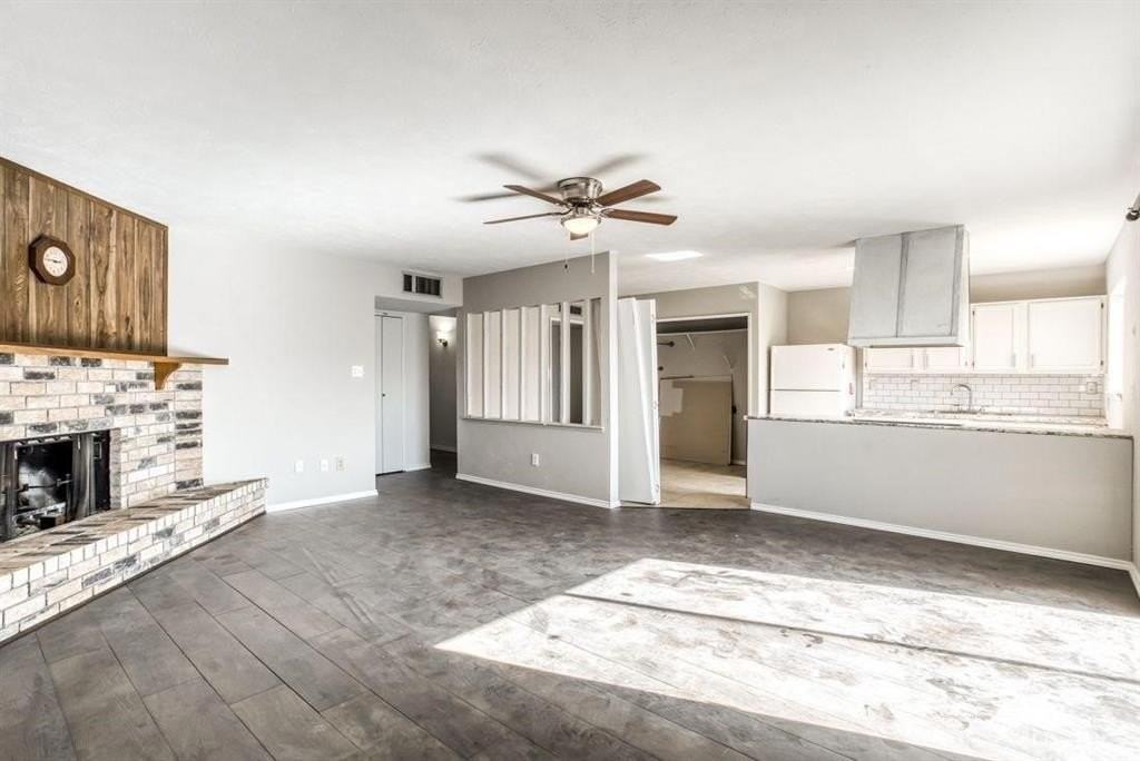 5656 Pearce St - Photo 3 of 23