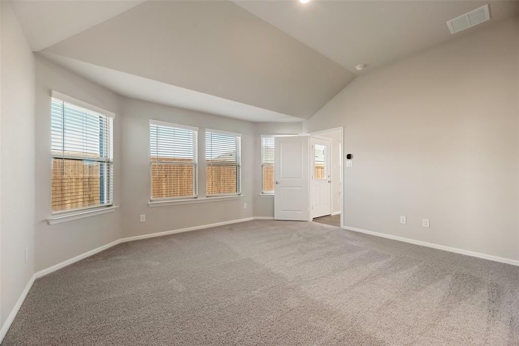 14127 Bacton Rd - Photo 5 of 18