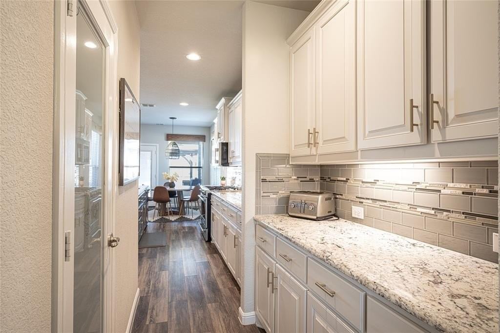 2404 Blackrail Court - Photo 6 of 40