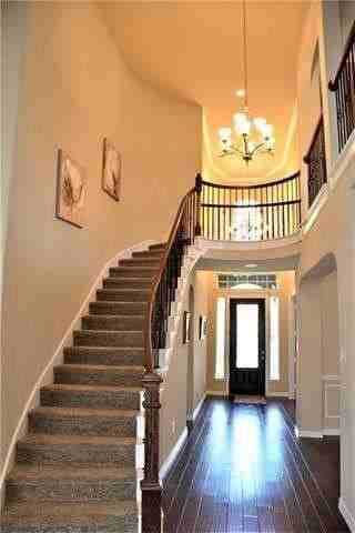 5809 Gracie Lane - Photo 5 of 36