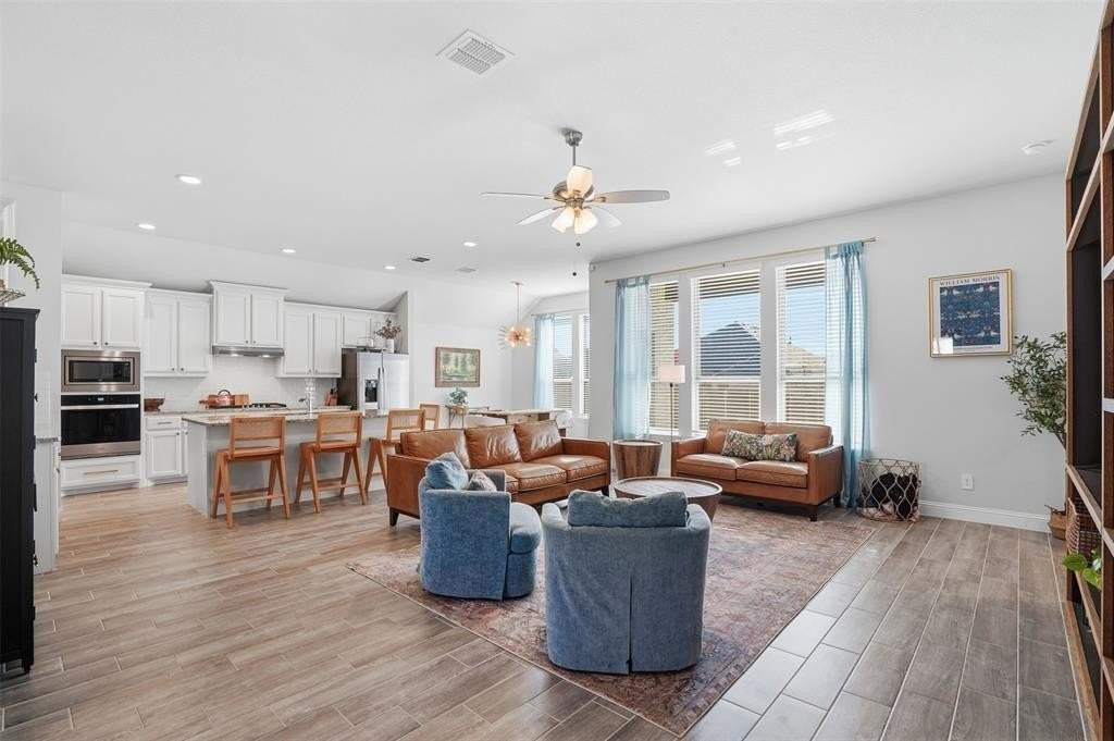 1027 Moss Grove Trail - Photo 7 of 40