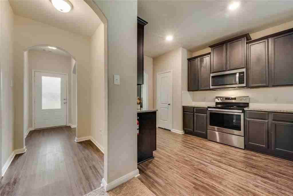 2213 Georgetown Street - Photo 6 of 25