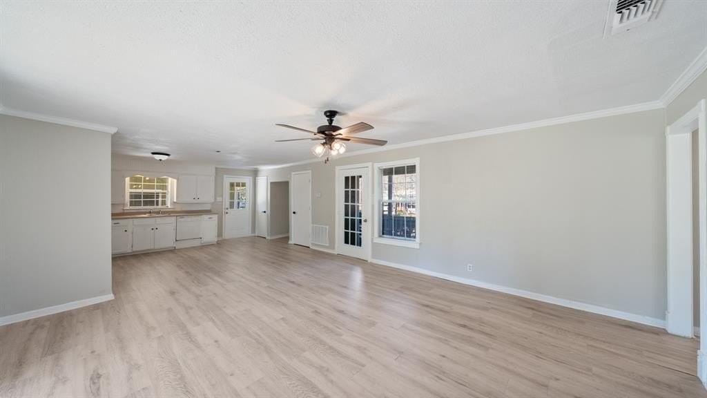 403 Prairieville Street - Photo 3 of 24