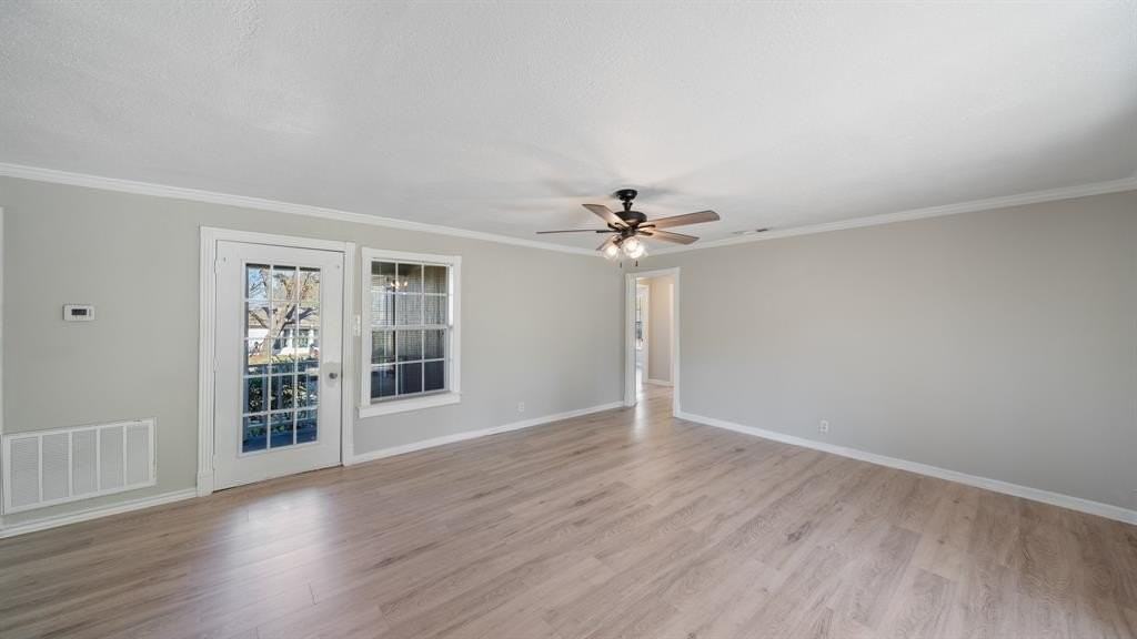 403 Prairieville Street - Photo 5 of 24