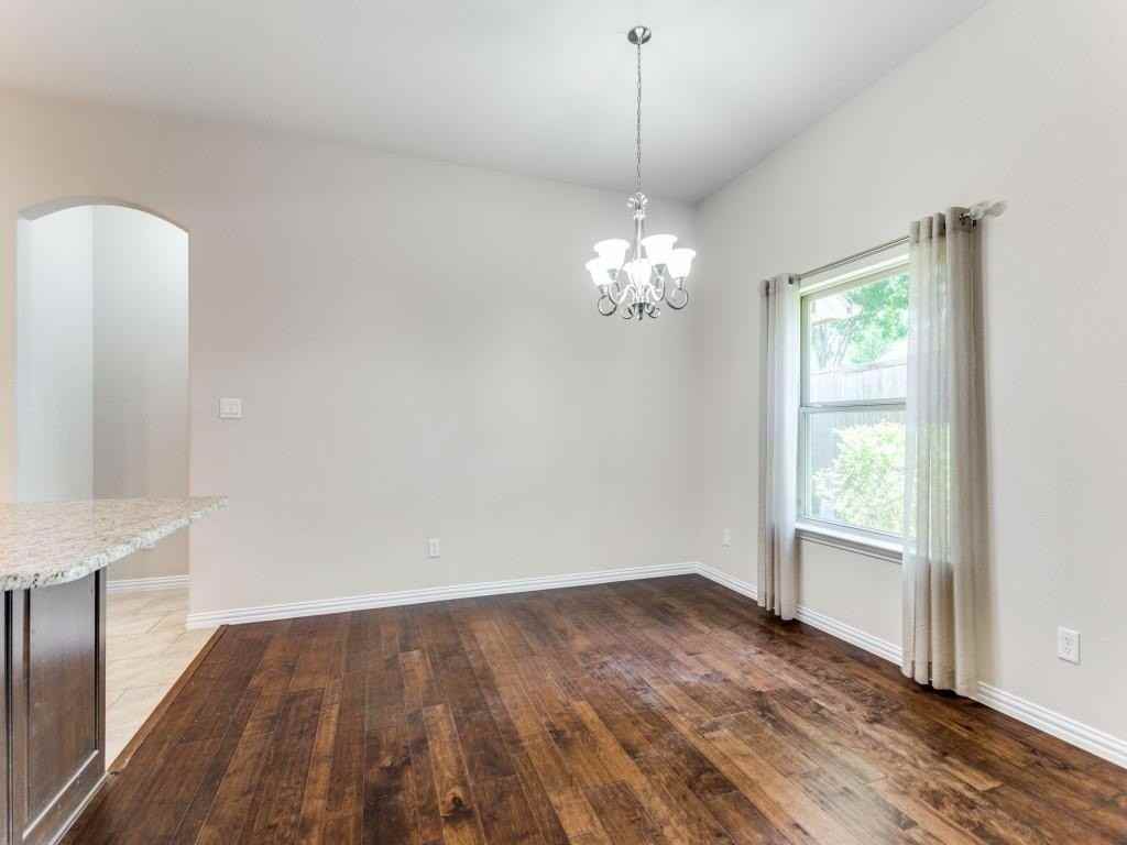 521 Corriente Trail - Photo 7 of 25