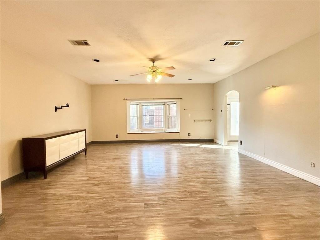 2301 Mapleleaf Lane - Photo 6 of 23