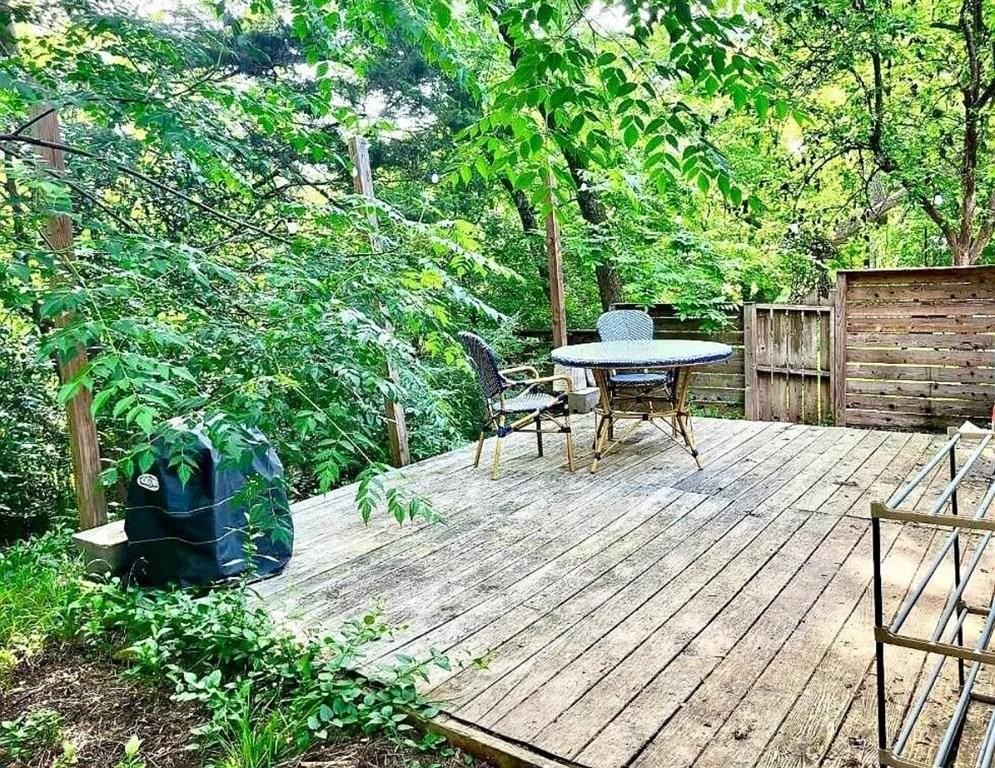 8619 Groveland Dr - Photo 7 of 18