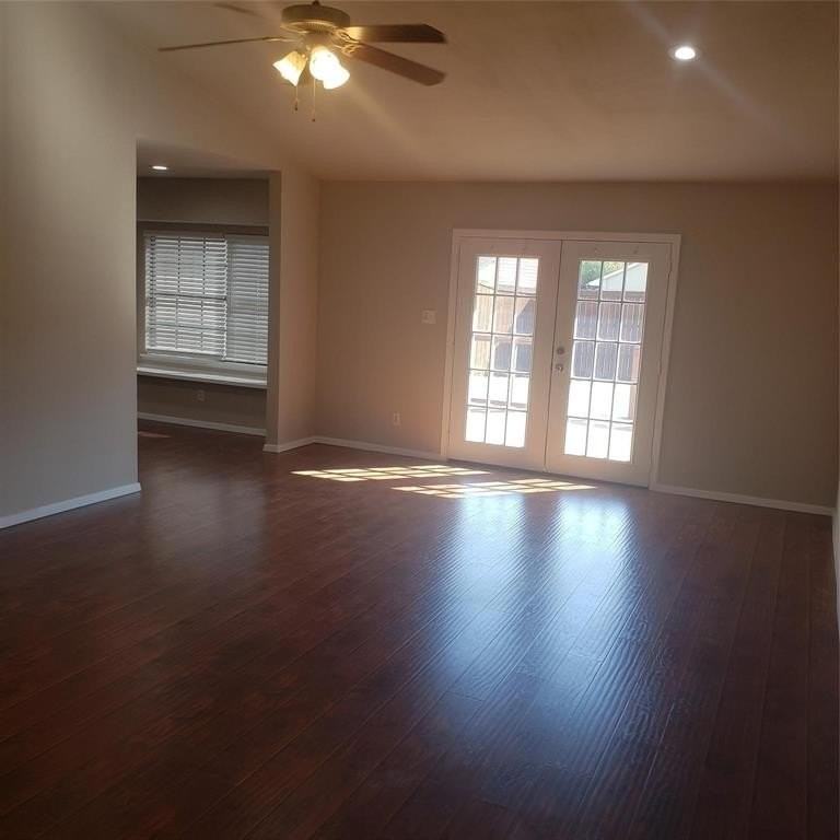 504 Scarlet Oak Street - Photo 2 of 8